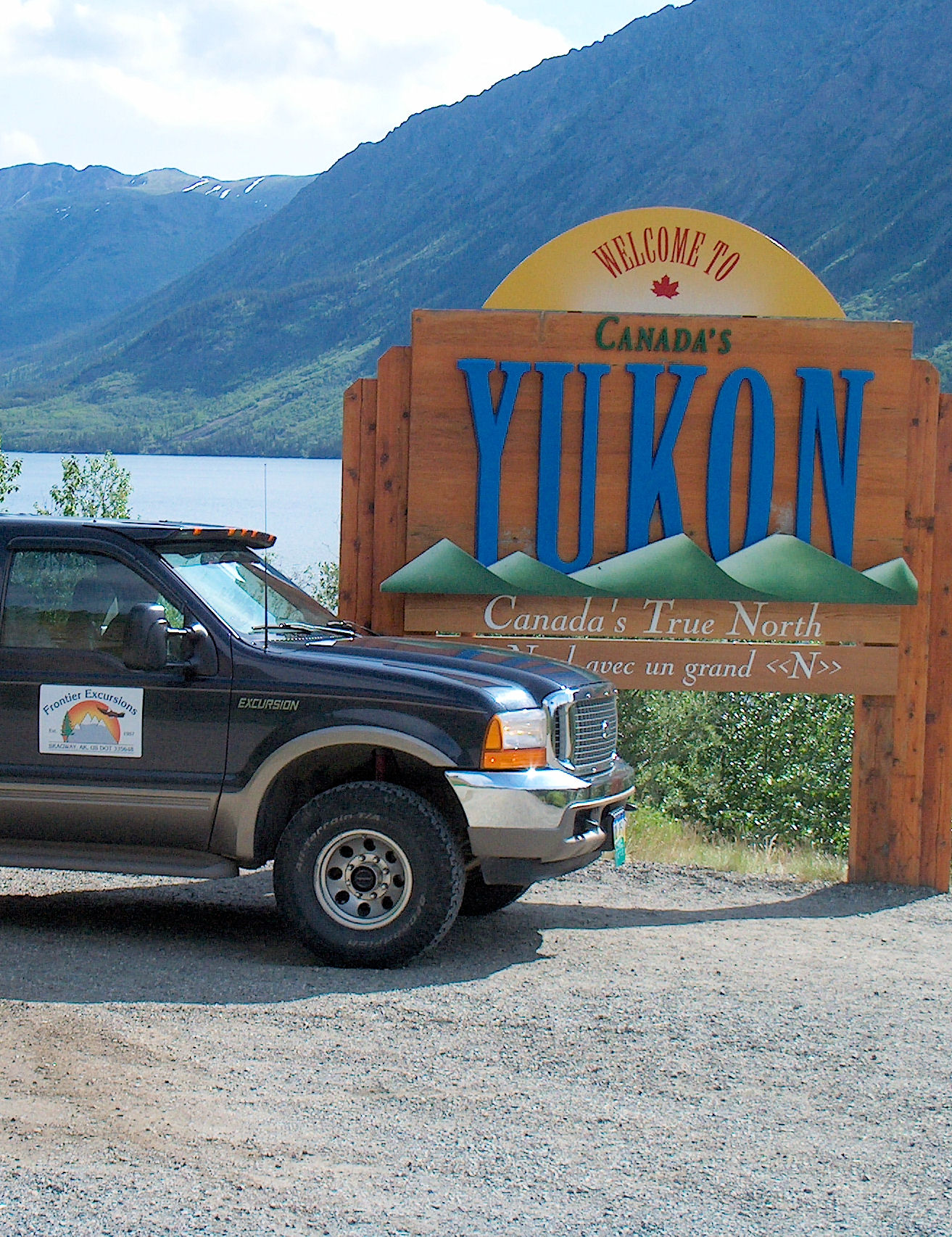 Yukon Adventure by 4 x 4 Vehicle